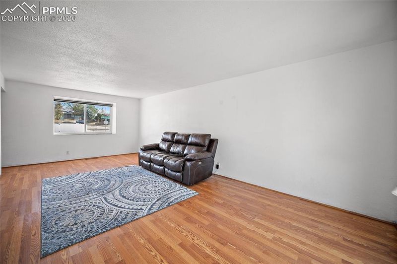 1819 Midlothian Rd, Pueblo, CO 81001