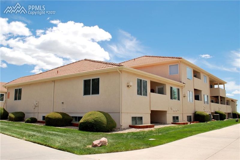 182 Luxury Ln, Colorado Springs, CO 80921