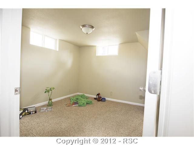 182 Marion Dr, Pueblo, CO 81004
