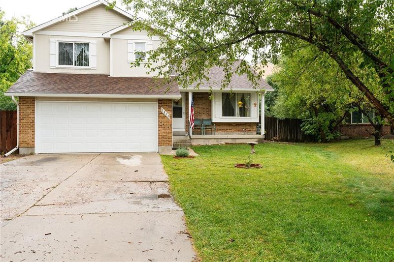 1820 Heatherdale Dr, Colorado Springs, CO 80915