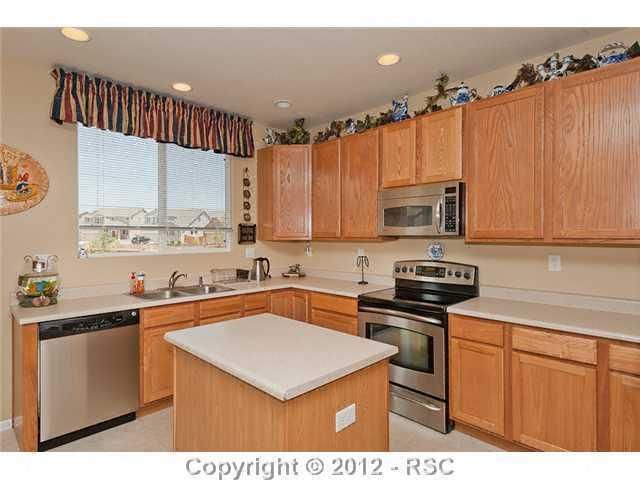1821 Maddees Way, Colorado Springs, CO 80951