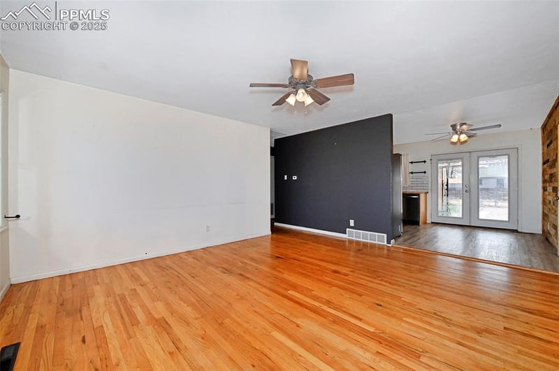 1822 Circle Dr, Colorado Springs, CO 80909