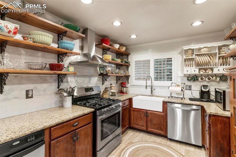 18230 Appaloosa Rd, Monument, CO 80132