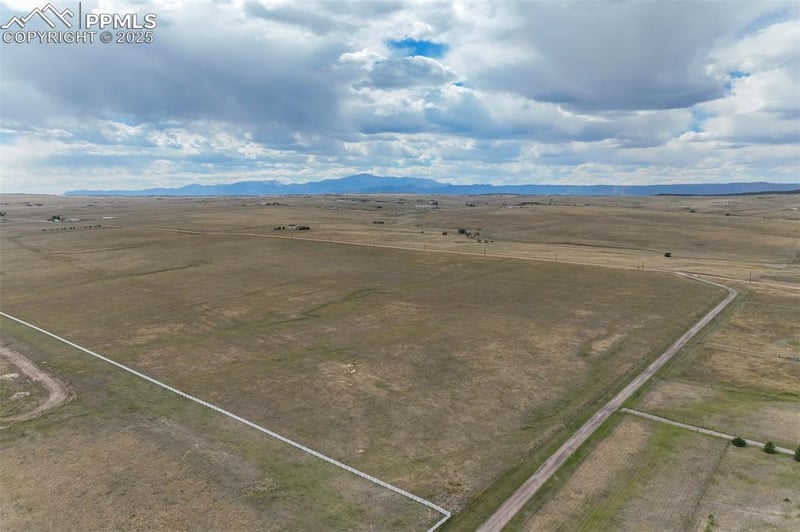 18235 Black Forest Rd, Colorado Springs, CO 80908