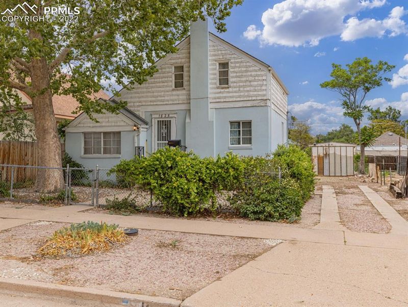 1825 E 6th St, Pueblo, CO 81001