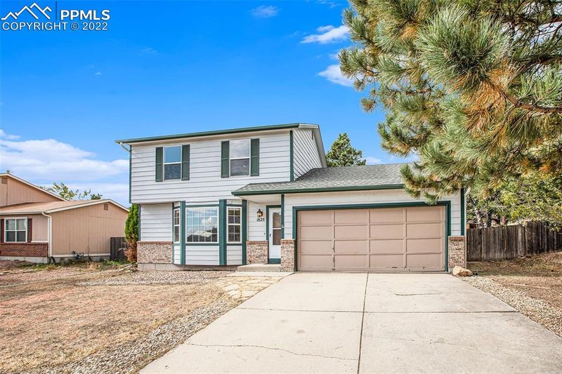 1825 Palm Dr, Colorado Springs, CO 80918