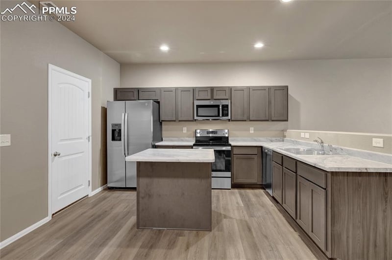 1825 Sandtoft Hts, Colorado Springs, CO 80951