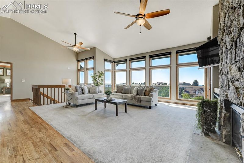 1825 Squire Ridge Ct, Colorado Springs, CO 80919