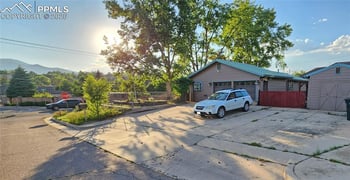 1830 Pejn Ave, Colorado Springs, CO 80904