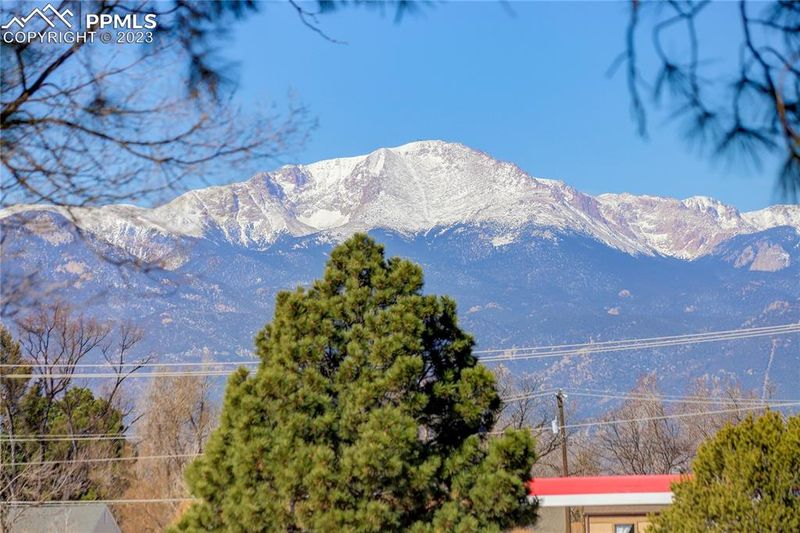 1837 Alpine Dr, Colorado Springs, CO 80909