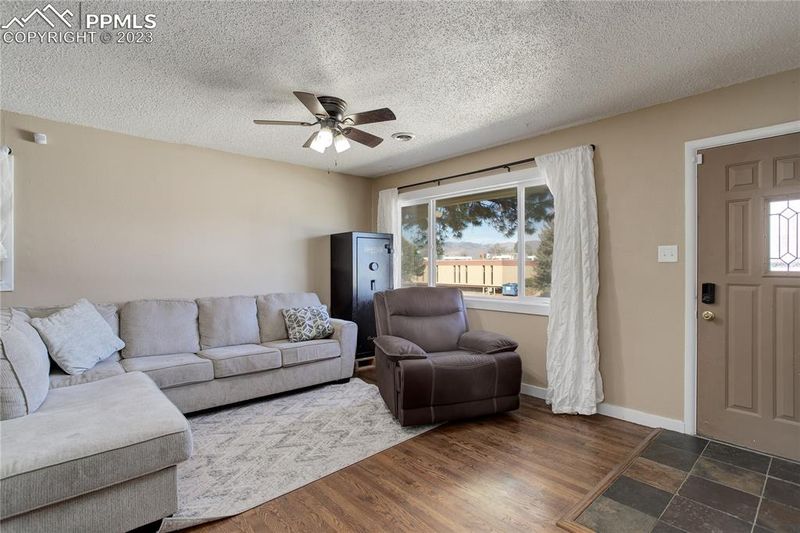 1837 Alpine Dr, Colorado Springs, CO 80909