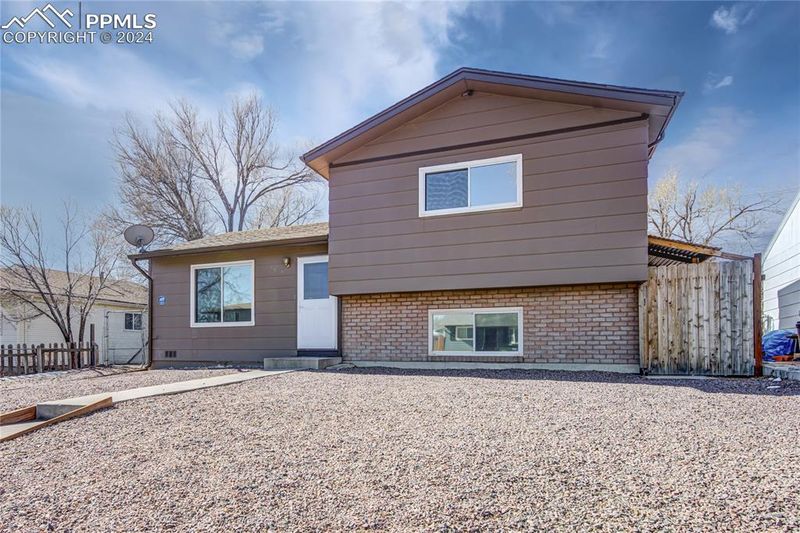 1838 Ventura Dr, Colorado Springs, CO 80910