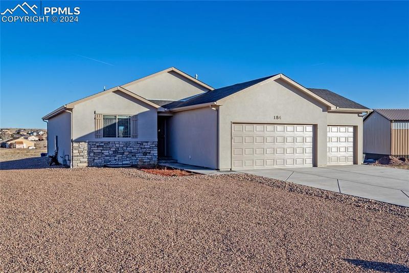 184 S Ensenada Dr, Pueblo, CO 81007