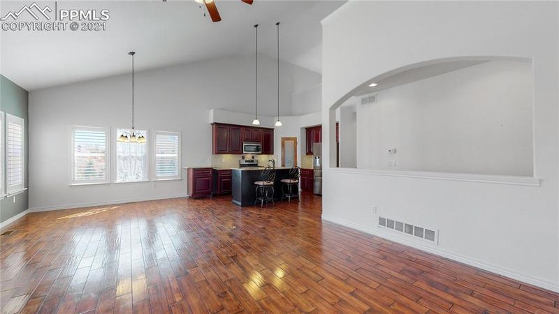 1841 Bel Lago Vw, Monument, CO 80132