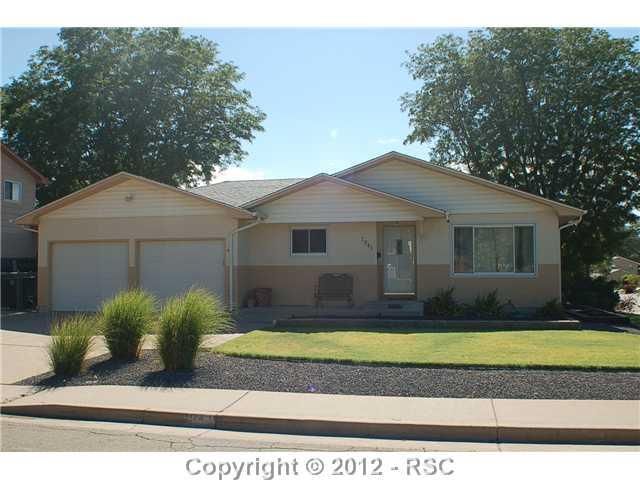 1841 Midlothian Rd, Pueblo, CO 81001