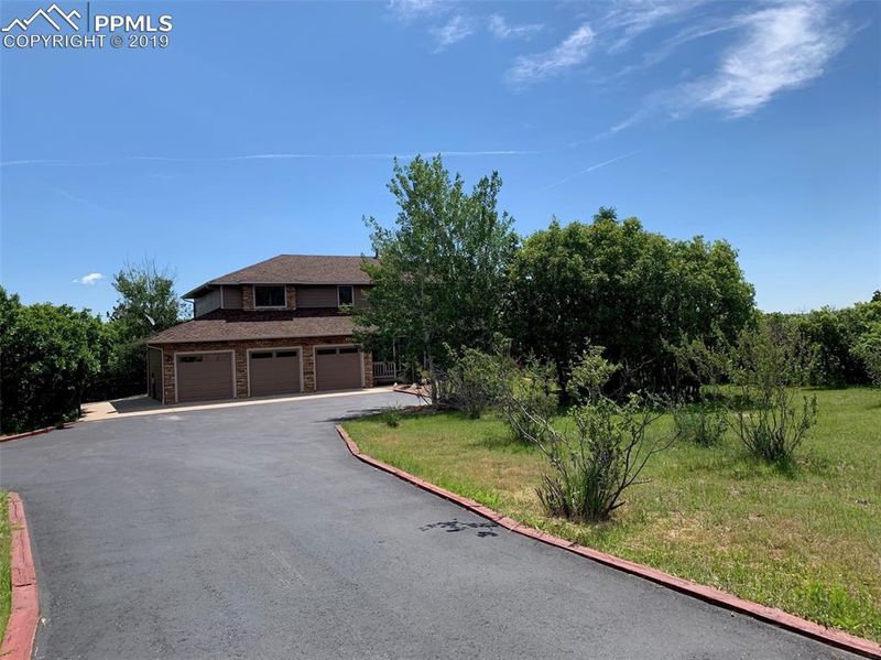 18425 Sunburst Dr, Monument, CO 80132