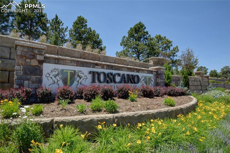 1844 Vine Cliff Hts, Colorado Springs, CO 80921