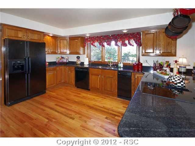 18450 White Fawn Dr, Monument, CO 80132