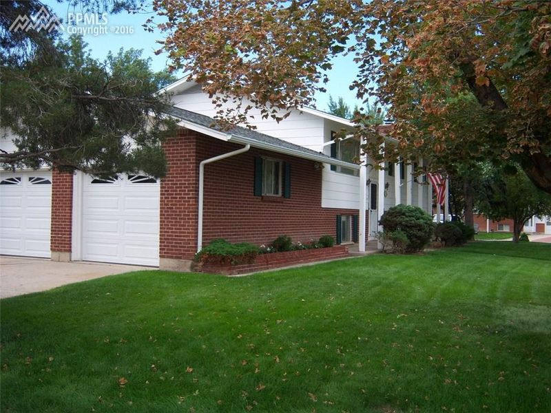 185 Dexter St, Colorado Springs, CO 80911