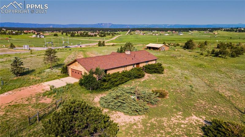 18520 Shannon Rd, Colorado Springs, CO 80908