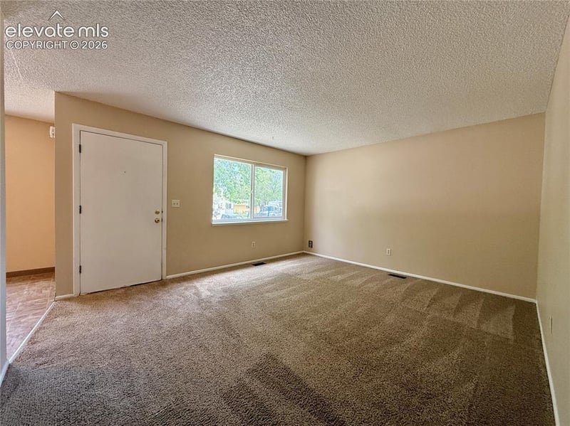 1854 Saratoga Dr, Colorado Springs, CO 80910