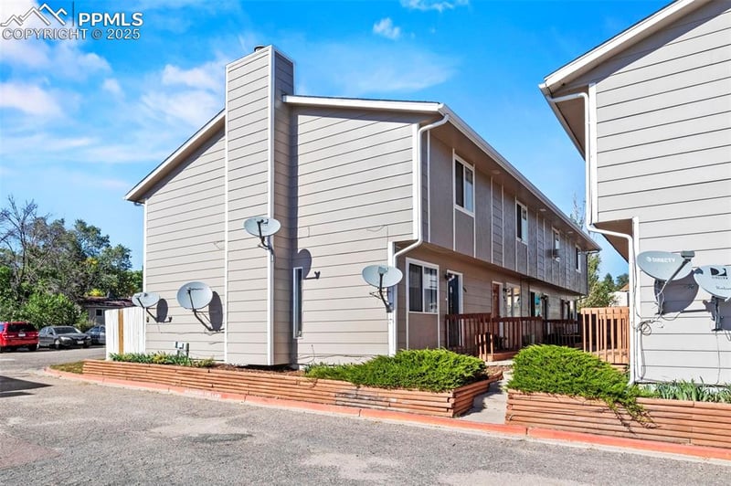 1858 Zebulon Dr, Colorado Springs, CO 80910