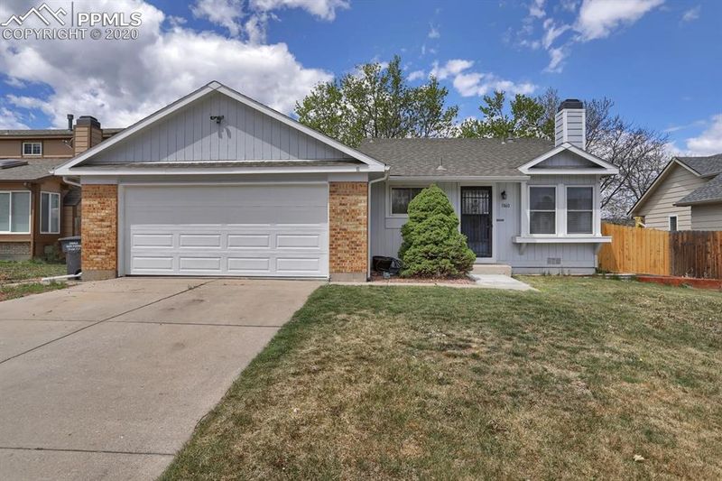 1860 Heatherdale Dr, Colorado Springs, CO 80915