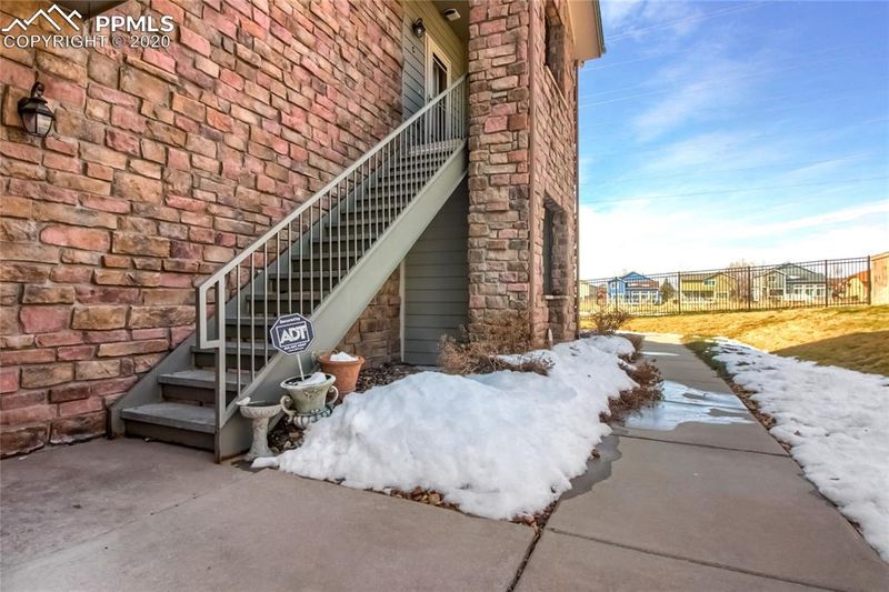 18641 E Water Dr #C, Aurora, CO 80013
