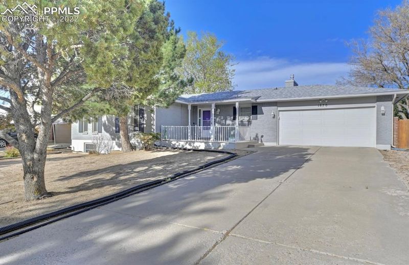 1870 Okeechobee Dr, Colorado Springs, CO 80915