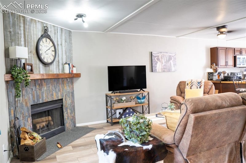 1874 Lanka Ln, Colorado Springs, CO 80915