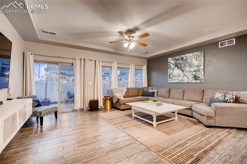 18755 Robins Dr, Denver, CO 80239