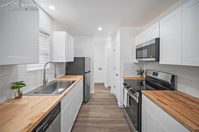 1879 Monterey Rd, Colorado Springs, CO 80910