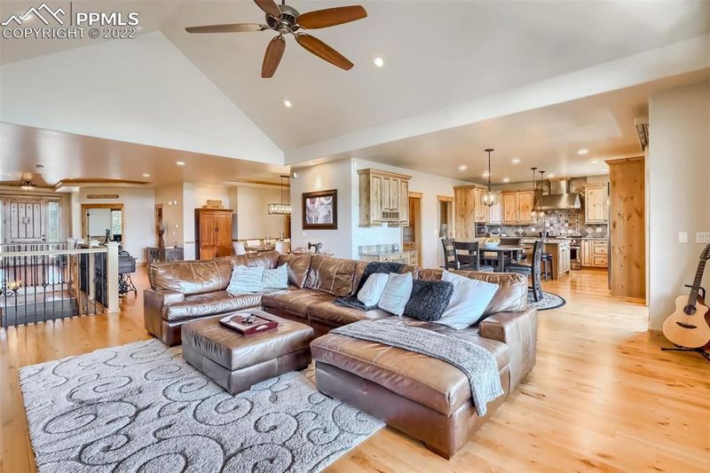 188 Castlemaine Pl, Castle Rock, CO 80104
