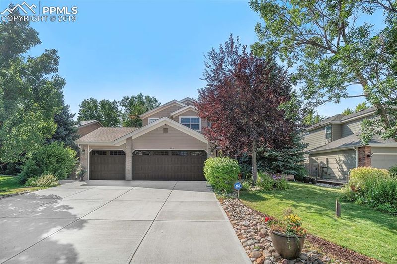 18866 E Union Dr, Aurora, CO 80015