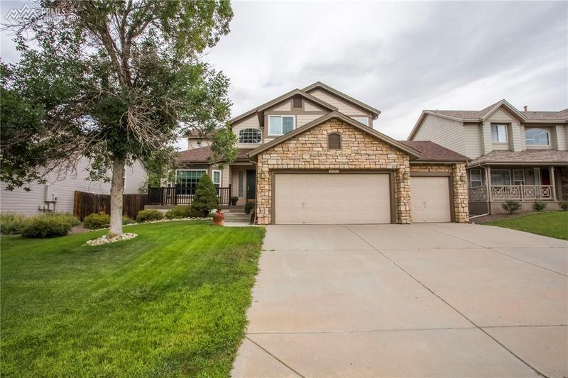 18937 E Saratoga Cir, Aurora, CO 80015