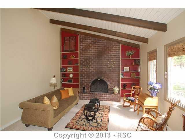 18940 White Fawn Dr, Monument, CO 80132