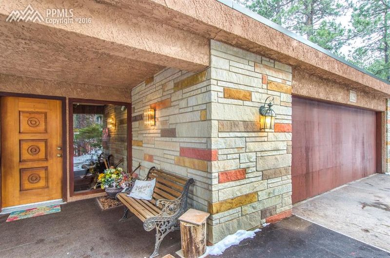 19 Leaming Rd, Colorado Springs, CO 80906