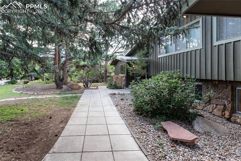 1900 Constellation Dr, Colorado Springs, CO 80905