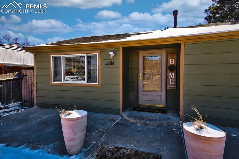 1901 Manitoba Dr, Colorado Springs, CO 80910