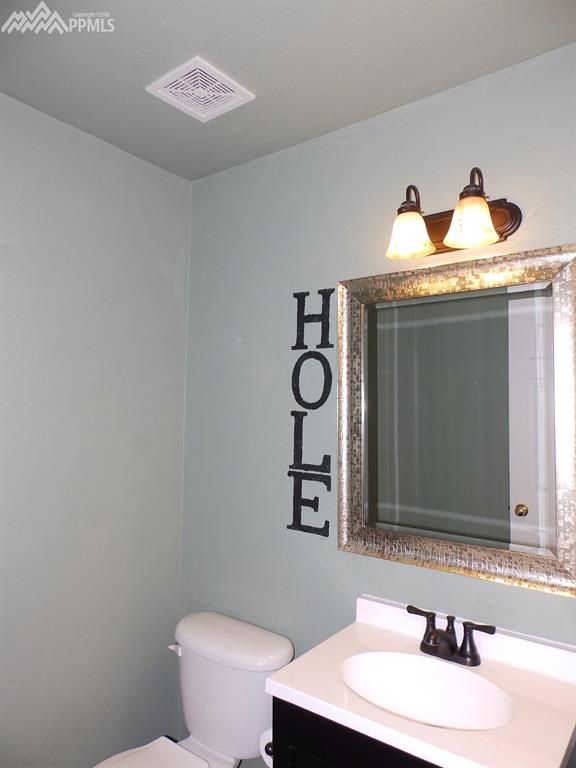 1901 Tee Post Ln, Colorado Springs, CO 80951