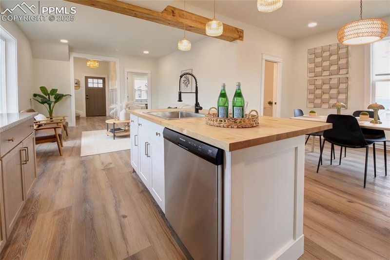 1902 W Cucharras St, Colorado Springs, CO 80904