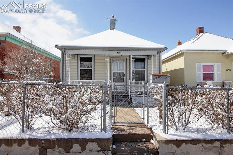 1903 Pine St, Pueblo, CO 81004