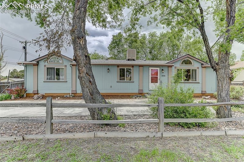 1903 Yampa St, Colorado Springs, CO 80904
