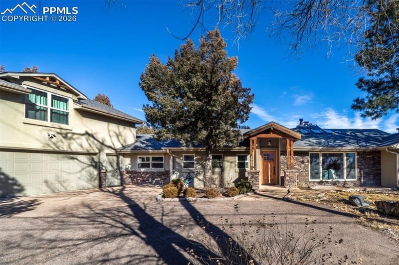 1905 Mesa Rd, Colorado Springs, CO 80904