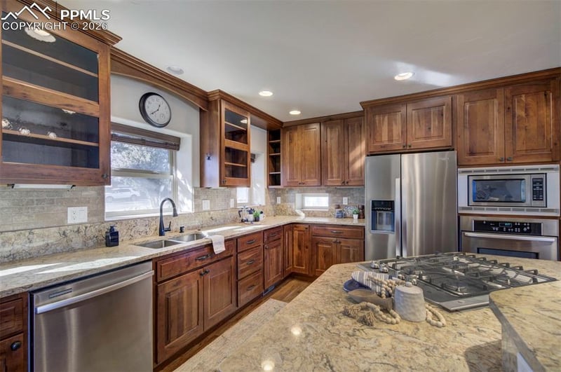 1905 Mesa Rd, Colorado Springs, CO 80904