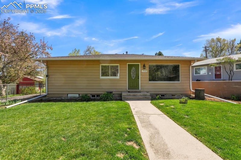 1909 Cascade Ln, Colorado Springs, CO 80906