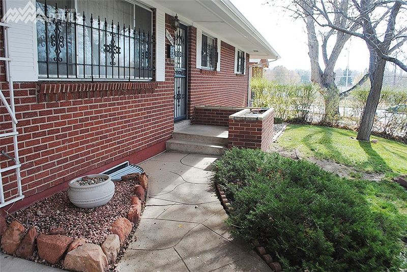 1909 Collier Ave, Colorado Springs, CO 80909