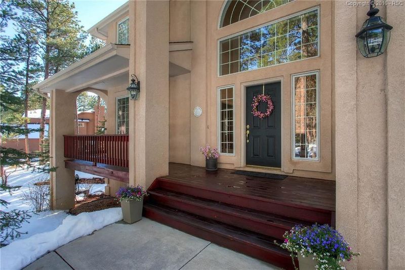 19090 Royal Archer Ln, Monument, CO 80132
