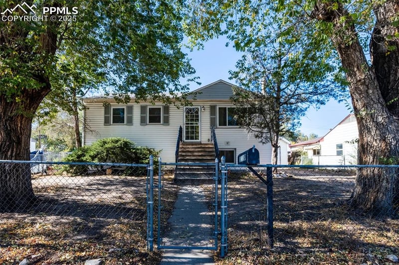 1910 Cedar Ave, Colorado Springs, CO 80905