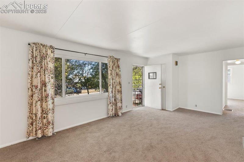 1910 Cedar Ave, Colorado Springs, CO 80905